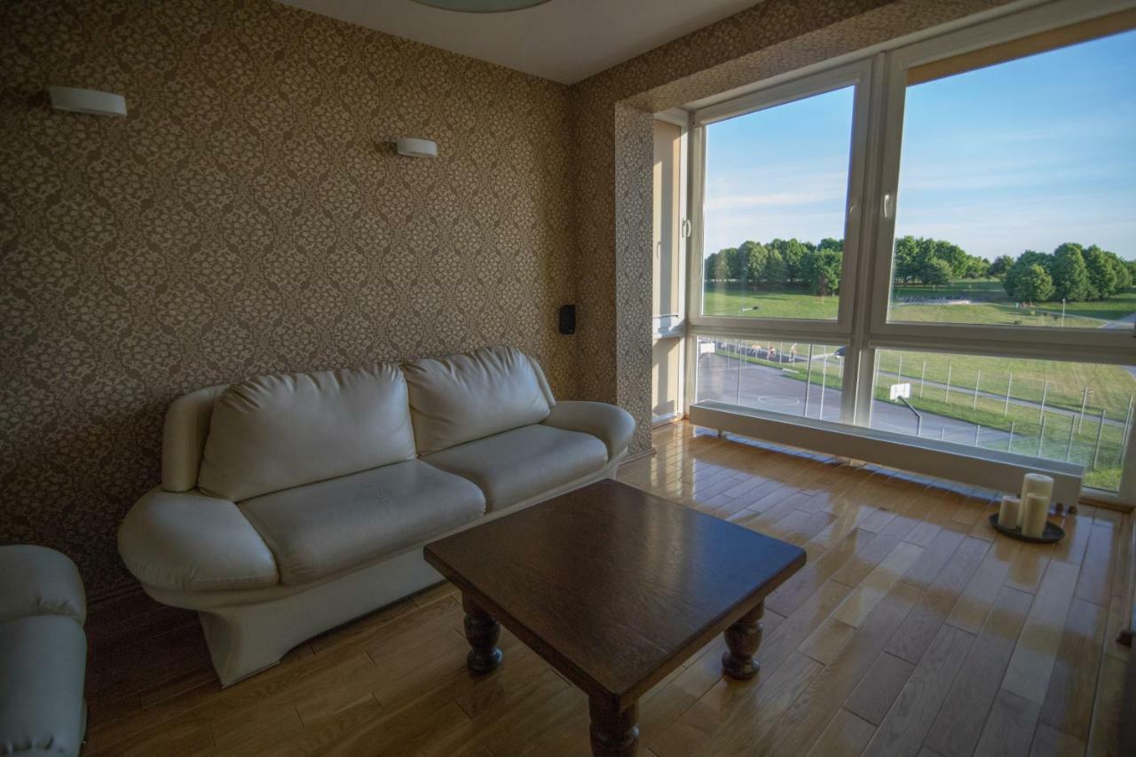 Cozy Apartment With A Wonderful Lake View Telšiai Εξωτερικό φωτογραφία